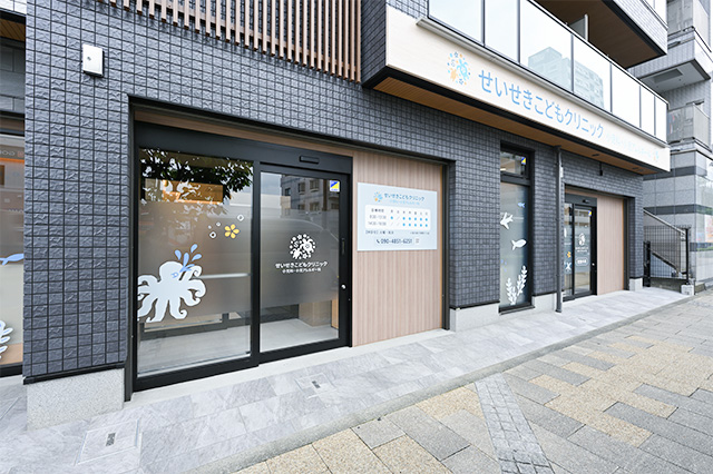 クリニック入口
